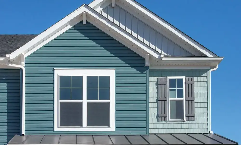 Roof repair and inspection services in Macomb